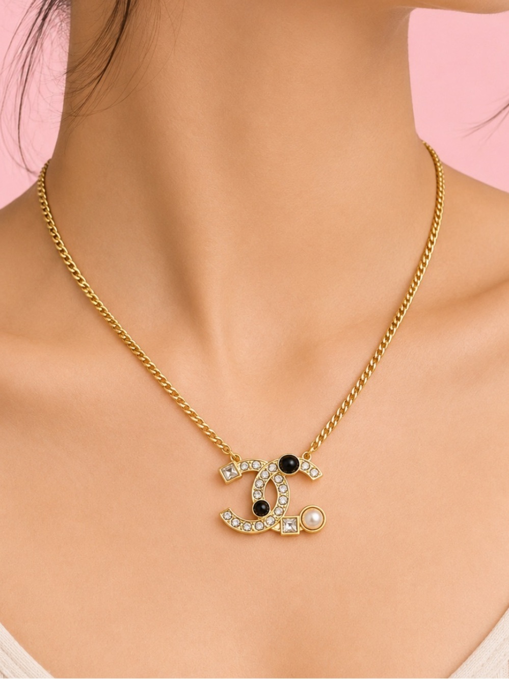 🔥CHANEL CC Crystals & pearl Necklace